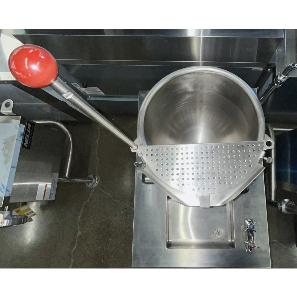 (DEMO) Crown Steam EMT-6 6-Gallon Electric Steam Kettle - 208V / 3Ph