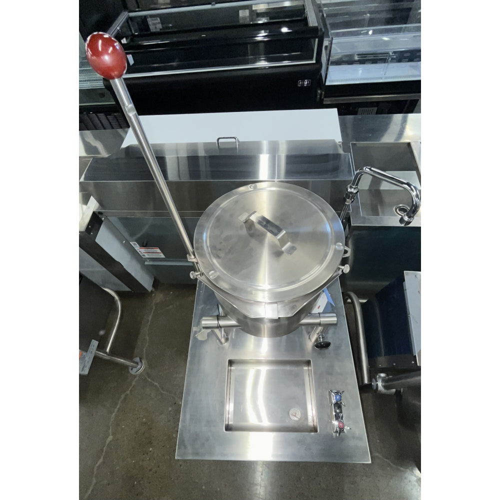 (DEMO) Crown Steam EMT-6 6-Gallon Electric Steam Kettle - 208V / 3Ph