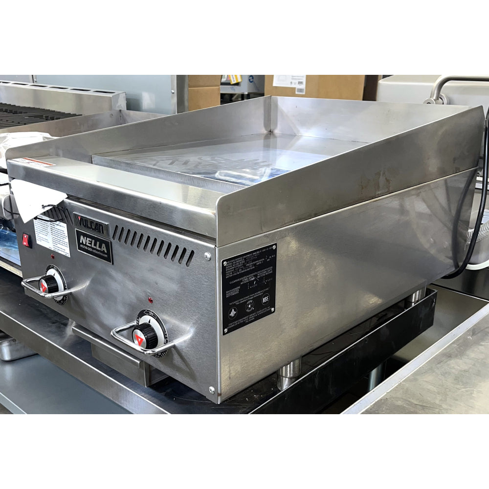 (DEMO) Vulcan VCCG24-AR01 24" Natural Gas Griddle with Atmospheric Burners & Chrome Plate - 60,000 BTU