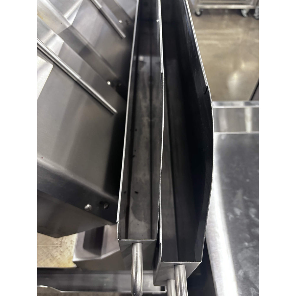 (SHOWROOM MODEL) Taylor L811 36" High-Volume Gas/Electric 3-Platen Commercial Clamshell Griddle