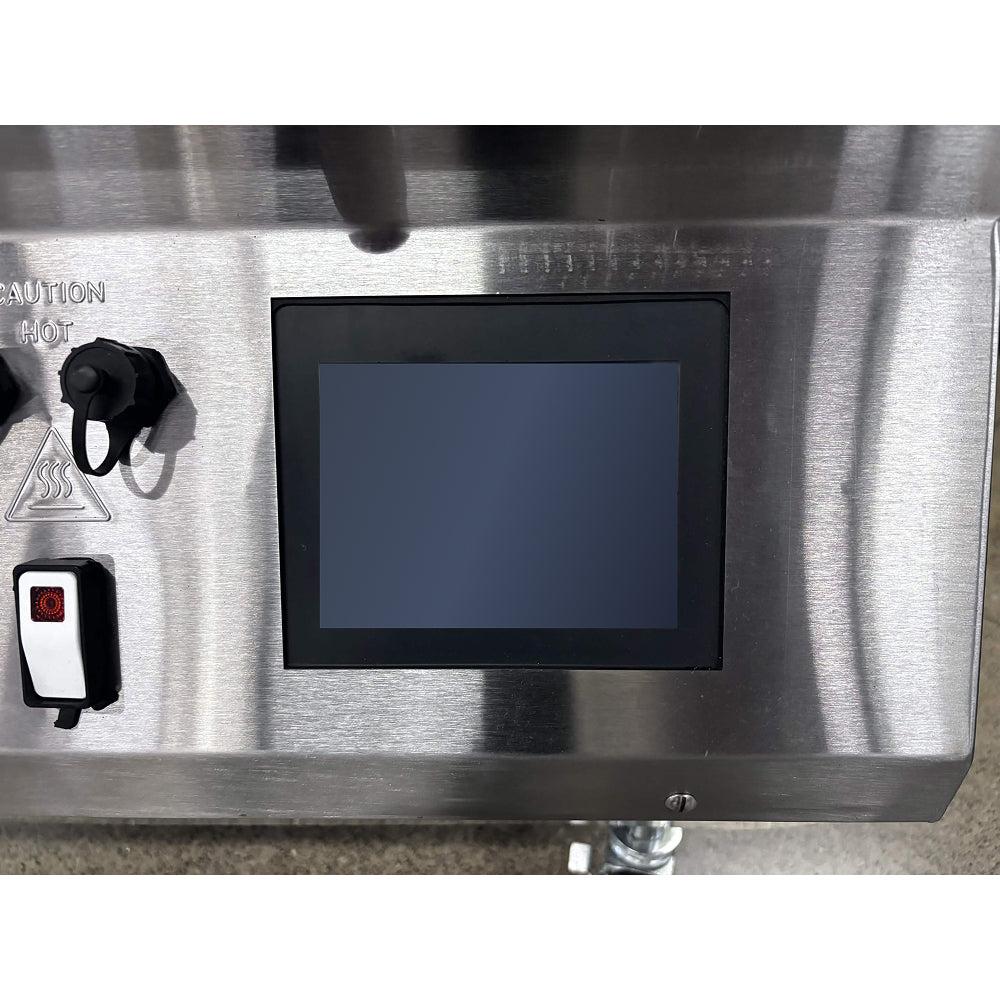 (SHOWROOM MODEL) Taylor L811 36" High-Volume Gas/Electric 3-Platen Commercial Clamshell Griddle