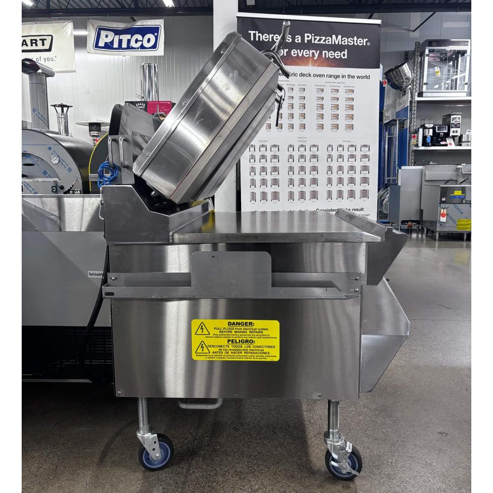 (SHOWROOM MODEL) Taylor L811 36" High-Volume Gas/Electric 3-Platen Commercial Clamshell Griddle