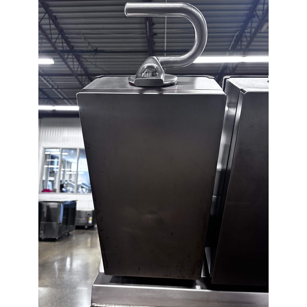 (SHOWROOM MODEL) Taylor L811 36" High-Volume Gas/Electric 3-Platen Commercial Clamshell Griddle