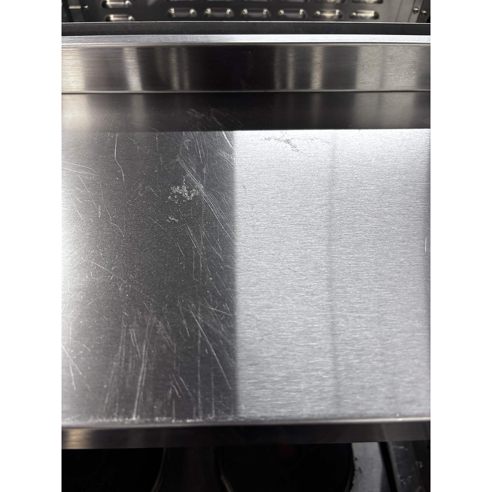 (DEMO) Nella 36" Electric 6-Burner Commercial Range with Standard Oven - 208V, 18kW, 3Ph - 49103