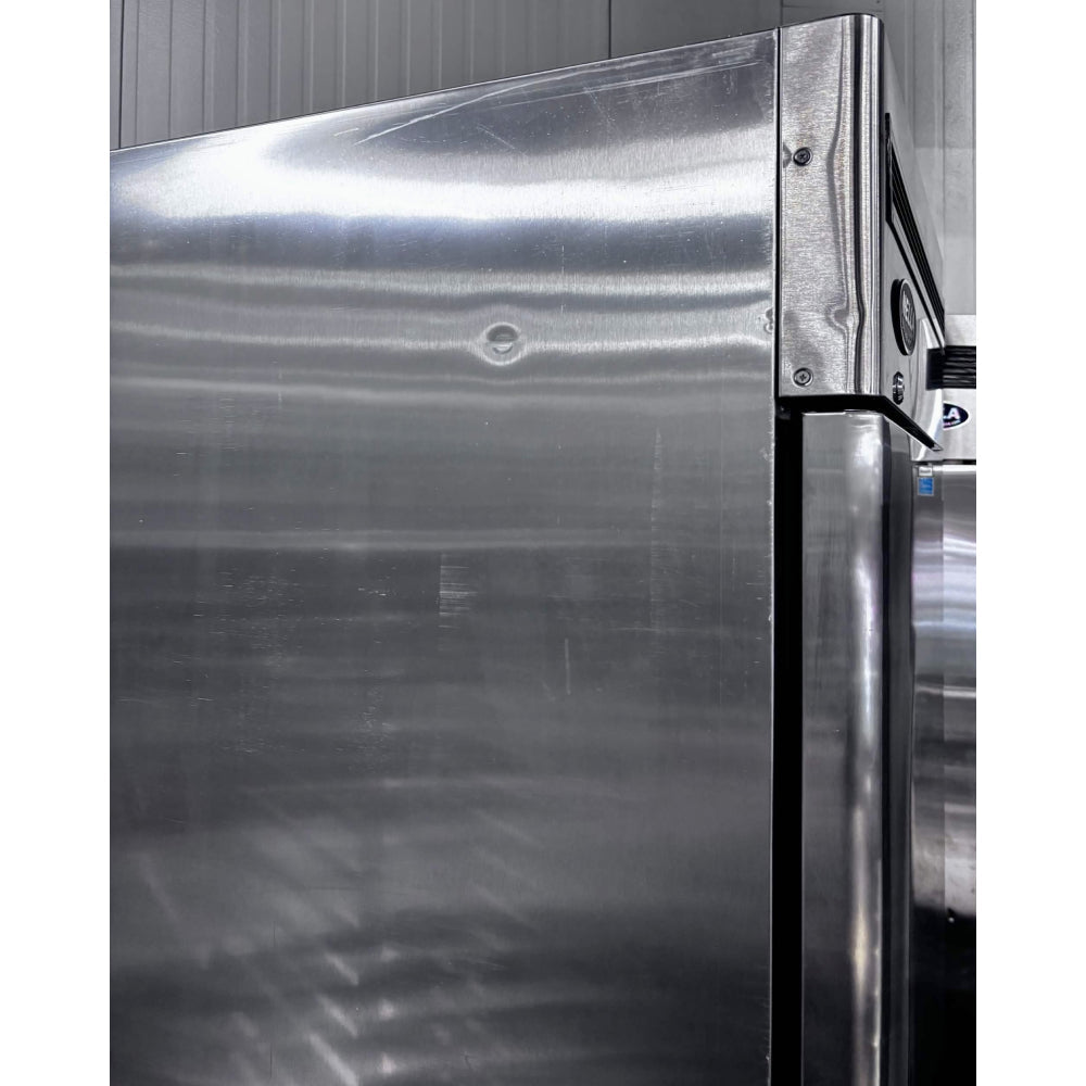 (USED) Atosa MBF8505GR 27" Bottom Mount Solid Door Reach-In Refrigerator - 19.1 Cu. Ft.