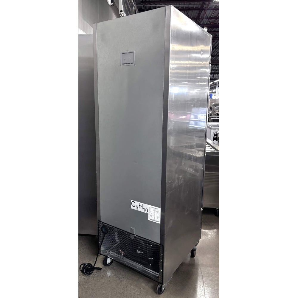 (USED) Atosa MBF8505GR 27" Bottom Mount Solid Door Reach-In Refrigerator - 19.1 Cu. Ft.