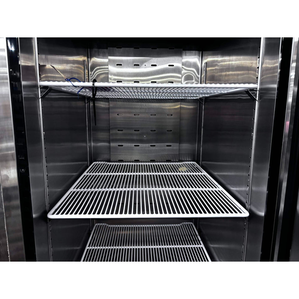 (USED) Atosa MBF8505GR 27" Bottom Mount Solid Door Reach-In Refrigerator - 19.1 Cu. Ft.