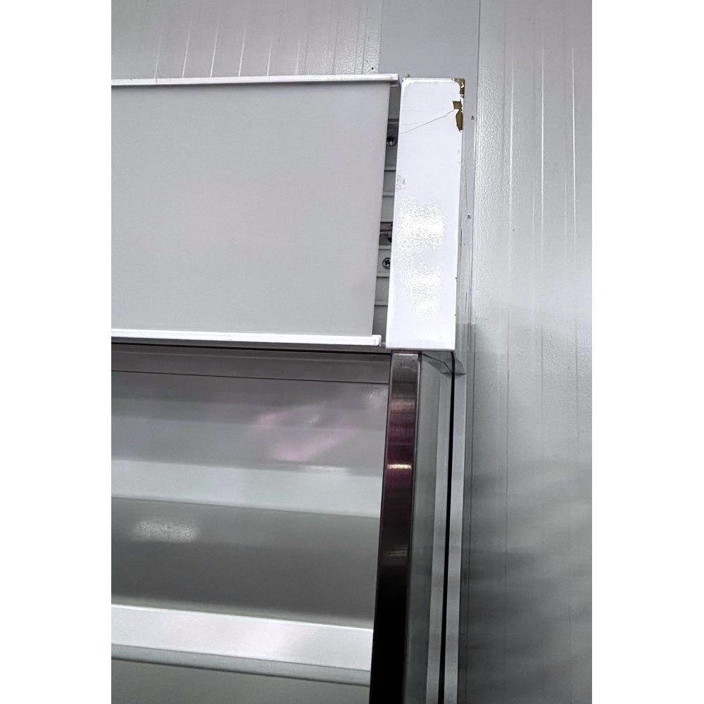 (USED) Turbo Air TOM-50SEW-N 51" White Refrigerated Vertical Open Air Curtain Merchandiser - 21.3 Cu. Ft.